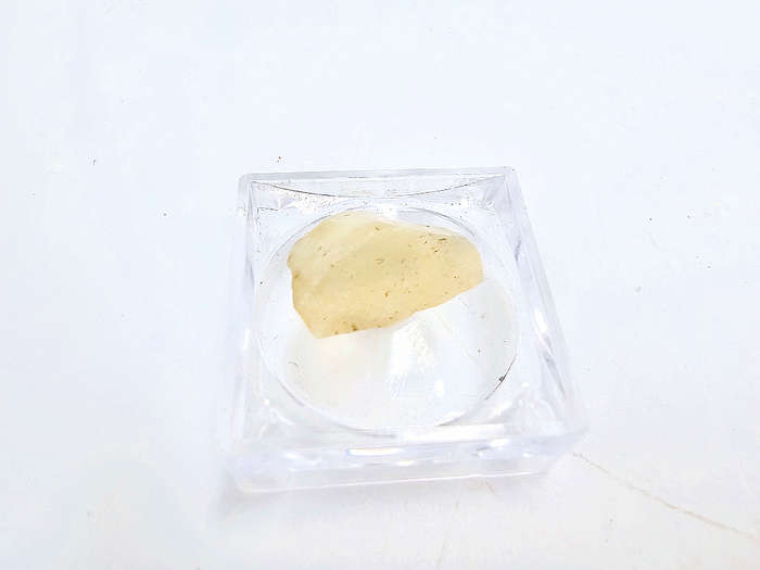 Libyan Desert Glass C (0.81g)