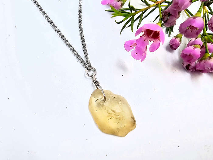 Libyan Desert Glass Necklace A (3g)