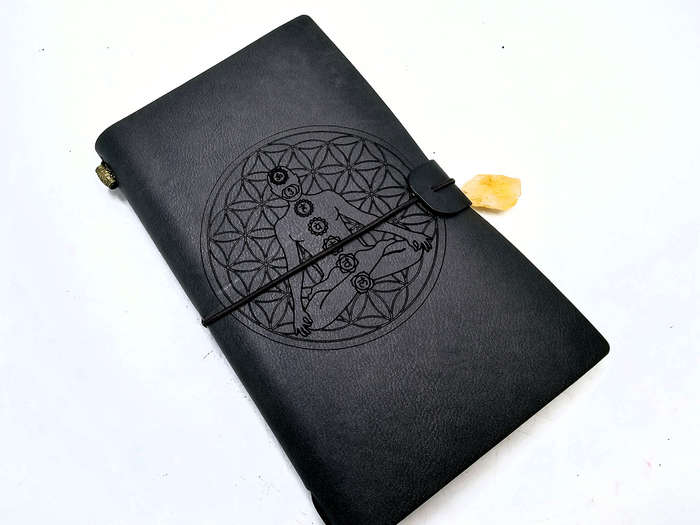 Meditation Chakra Journal Black (20x12cm)