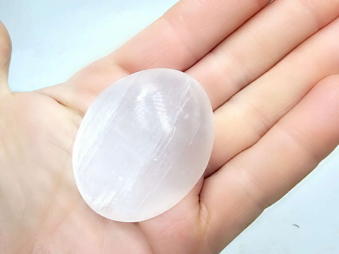Selenite Palm Stone (5cm)