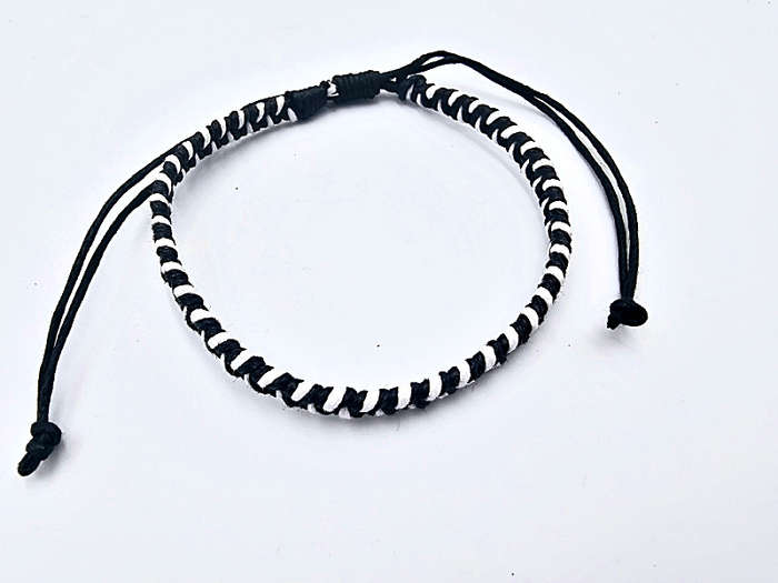 String Bracelet (Black) Adjustable