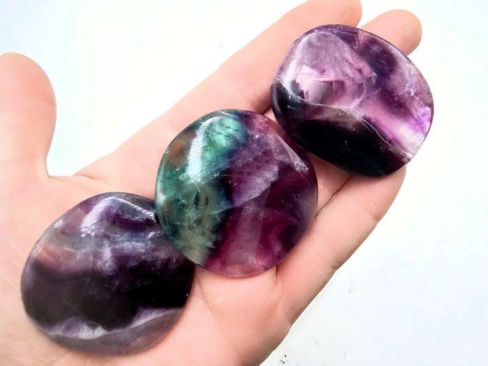 Rainbow Fluorite palm Stone (4-5cm)