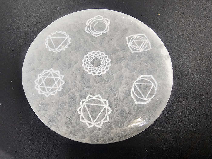 Selenite Charging Plate Round (10cm) Chakra