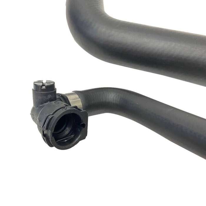 1PC Radiator Hose Upper For BMW X1 E82 E84 E88 E90 E91 05-15 17127531768