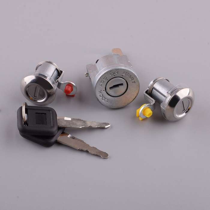 Car Ignition Cylinder Door Lock Key Set Fit For Isuzu NPR NQR NKR ELF 94-07