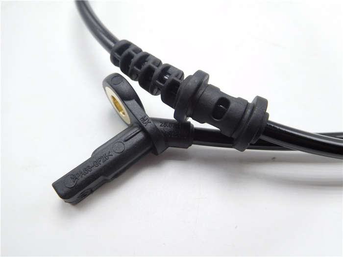 For Mercedes-Benz W164 GL320 ML320 ML350 Front Left / Right ABS Speed Sensor New