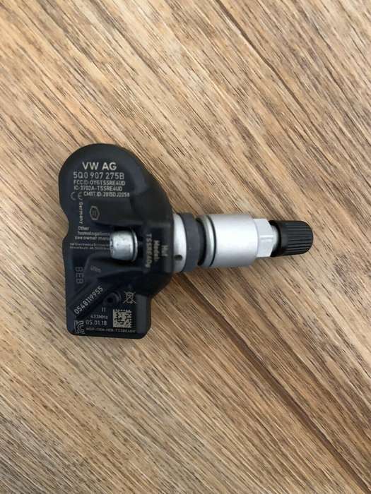 TPMS Tire pressure sensor Genuine RDK RDC 5Q0907275B Fits For Audi Q7