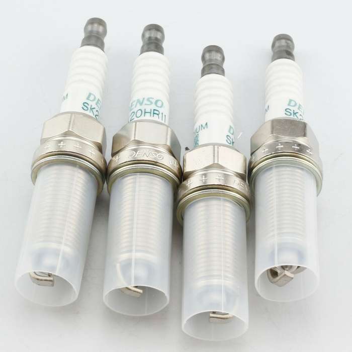 4Pcs New DENSO 90919-01191 SK20HR11 For Toyota / Lexus V8 Spark Plugs