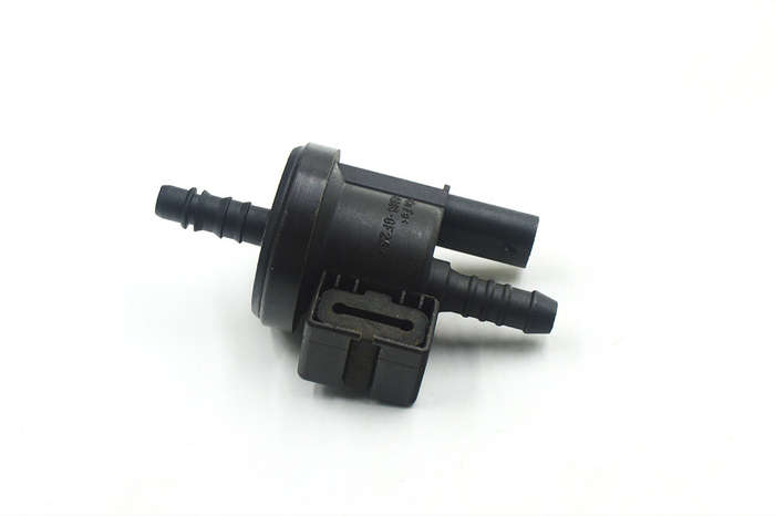 Fuel for Vapor Canister Purge Solenoid Valve for A4L B8 Magotan Passat 1.8T