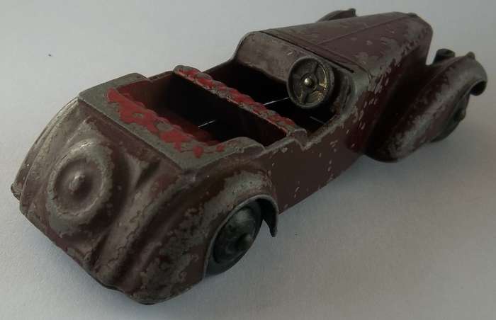 Dinky Toys #38d Alvis 1940's Model Solid Die Cast Made in England Model Car