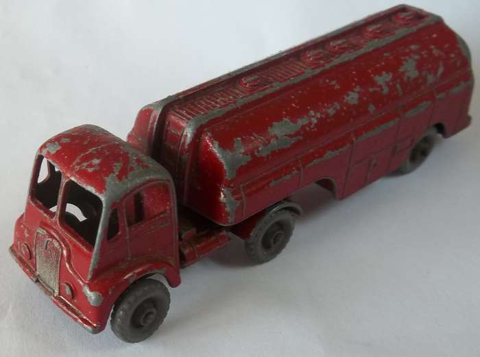 MATCHBOX Lesney Regular Wheels MAJOR PACK No.1 Thornycroft 2400 Gallon Trailer Tanker MOBILGAS OIL