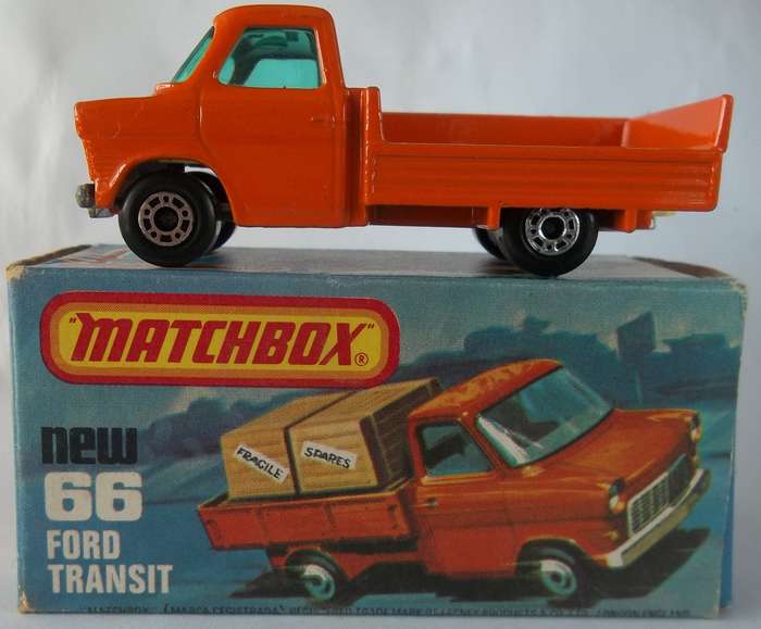 MATCHBOX Lesney Superfast #66 Ford Transit Produced 43 years ago in 1977 Made in England BOXED