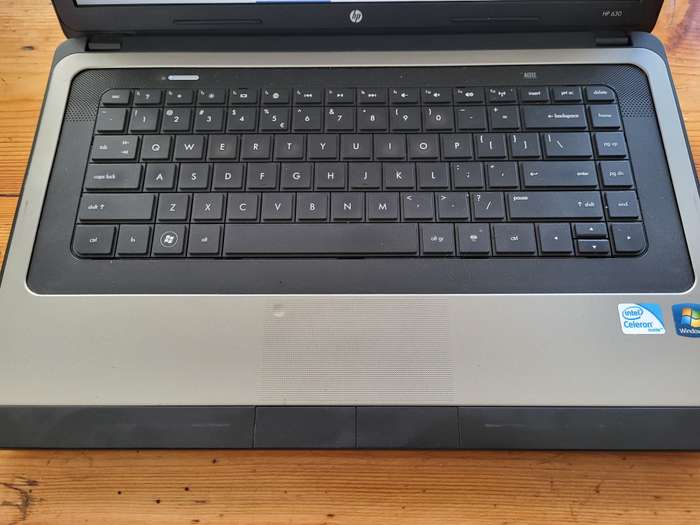 HP 630 T3500 Laptop 4mb RAM , 500Gb Hdd