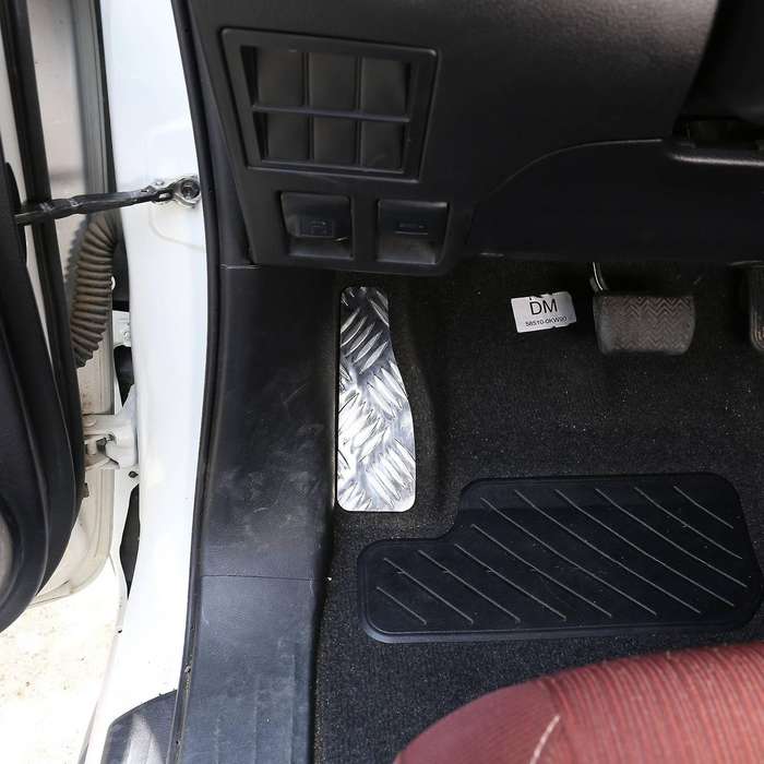 Car Aluminum Alloy Foot Rest Pedal Pad Cover Trim Car Styling