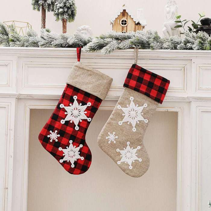 22 Inch Three-dimensional Embroidered Snowflake Christmas Socks (b)
