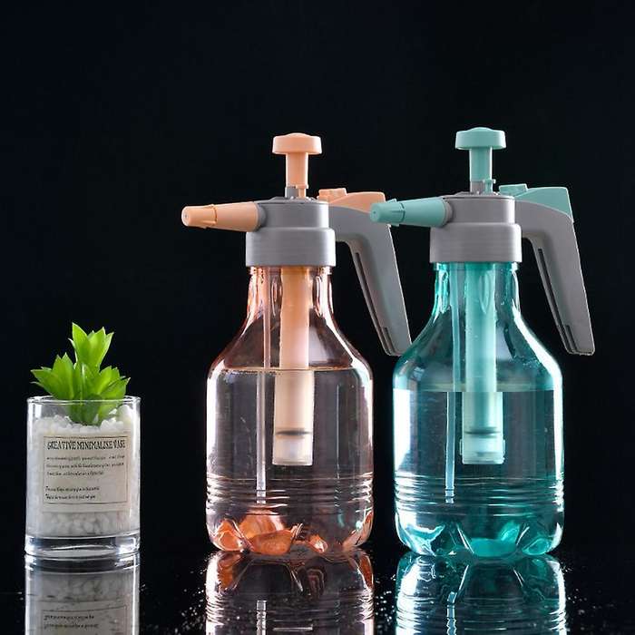 1.5L Watering Spray Bottle Manual Pressure Pump Spray Gardening Household Watering Can Water Ajustab