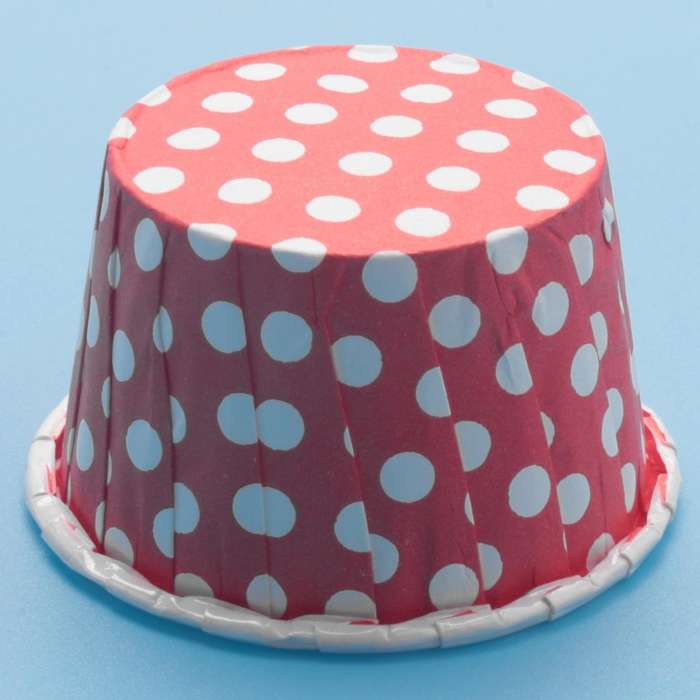 100x Paper Cupcake Liner Muffin Nut Greaseproof Dessert Baking Cups Color: Red Dot: 3.8cm*3cm*5cm