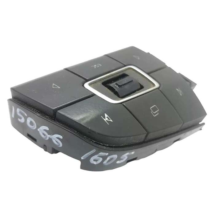 1Pair MultiFunction Control Menu Switch for Trucks FM/ 2005-2012 US 21957047 & 22629276