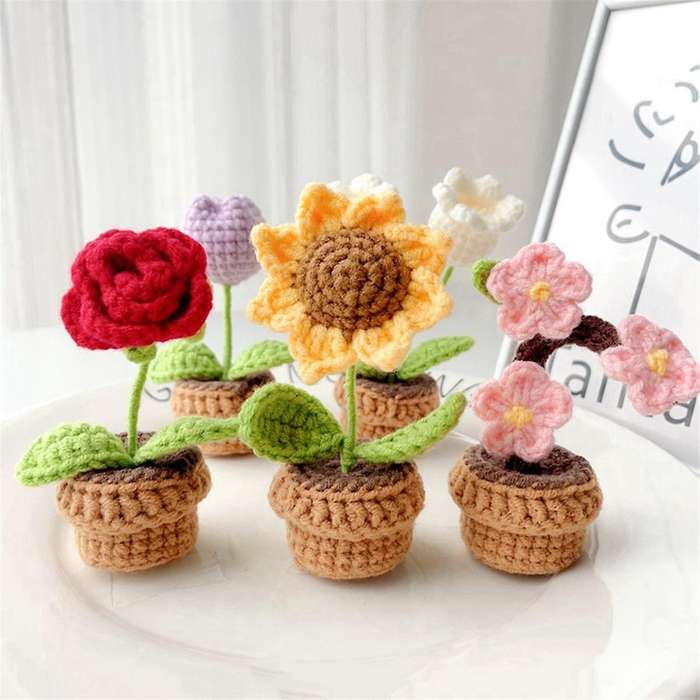 E Hand-Knitted Flowers Potted Crochet Artificial Plants Finished Woven Gift
