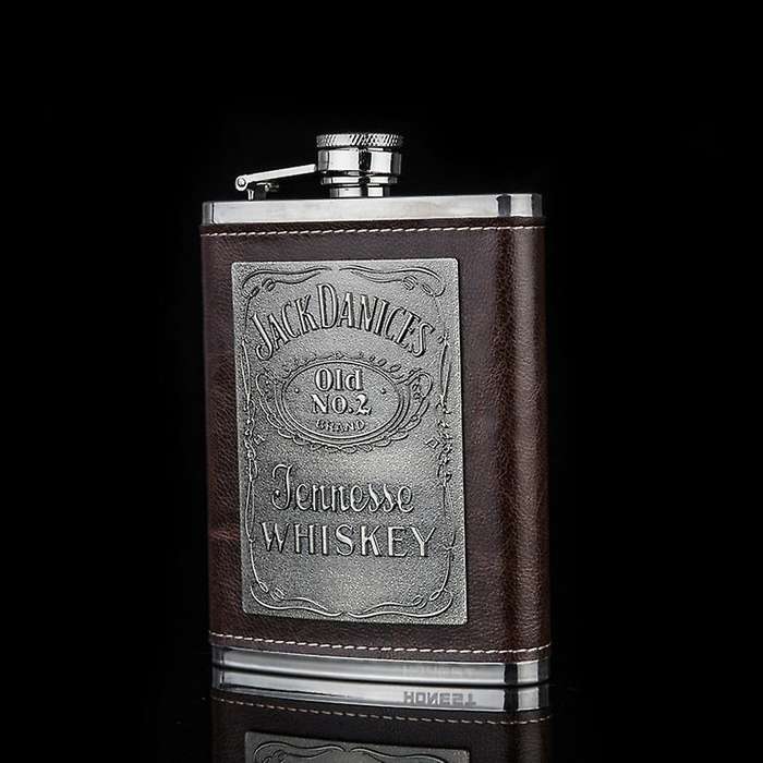 Flagon 304 Stainless Steel Leather Hip Flask, 8 Oz Wine Jug Whiskey Wine Pot Men Outdoor Travel Flag