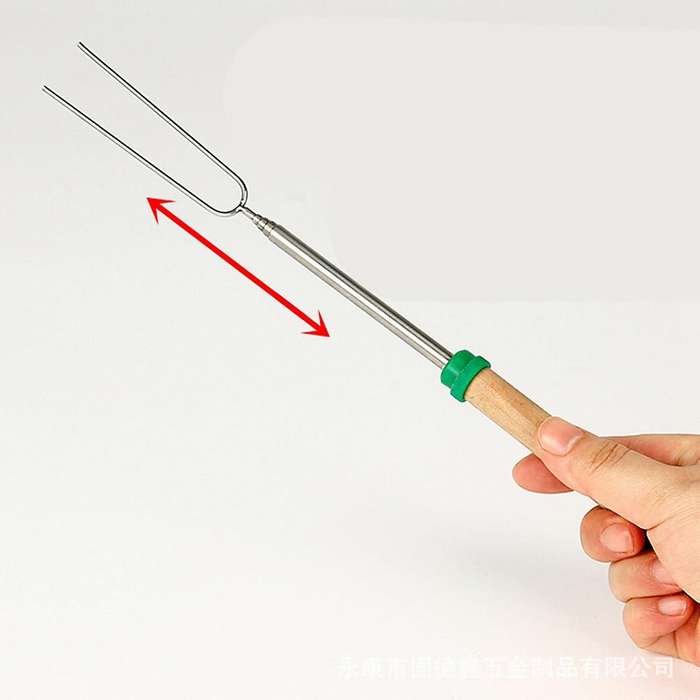 8 Marshmallow Baking Sticks Can Extend 32.4 Inches (about 82.5 Cm)