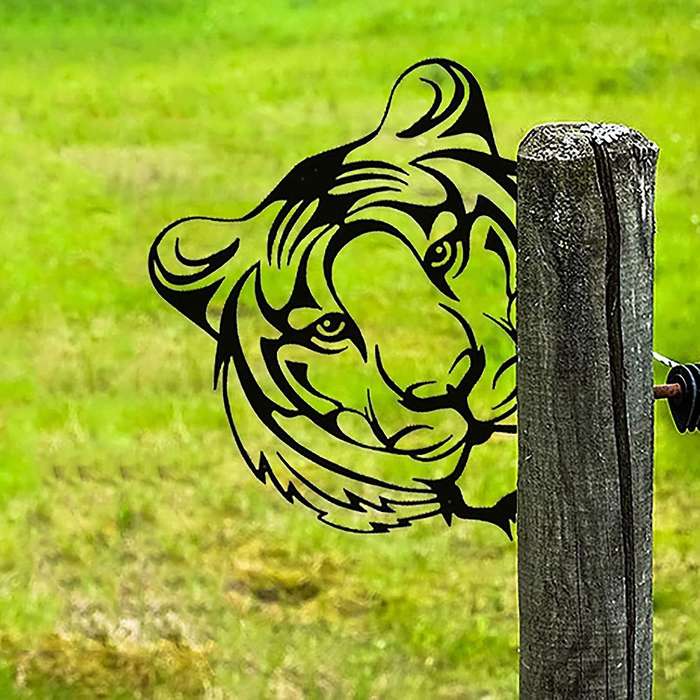 Farm Animals Metal Art Sculpture Farm Fence Art Wall Decor - Tiger