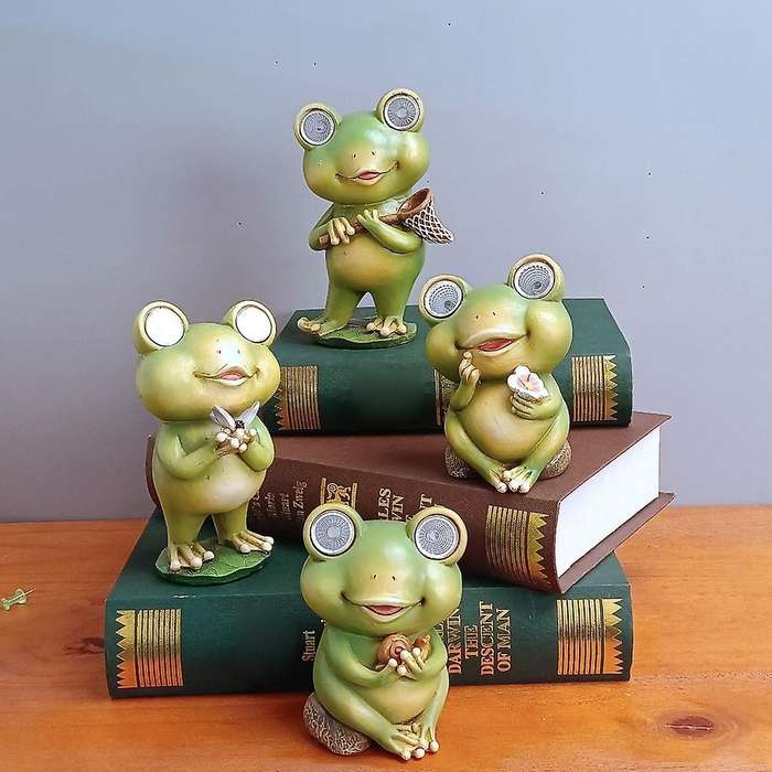 Solar Powered Garden Lights Frog Shaped Statue 8x8x15cm