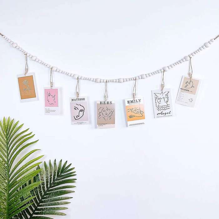 2pcs Wall Hanging Photo Frame with 7 Wood Clips for Home Decoration