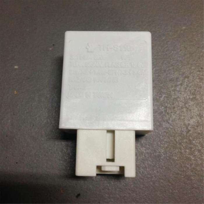 2pcs Automobile Signal Relay Hazard Warning Steering Flasher for 6 Mpv 2002-2006 Gj6a66830 32112243