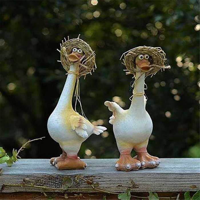 2pcs Resin Garden Ornaments Ducks Outdoor Statues Standing Duck Garden Animal Sculpture