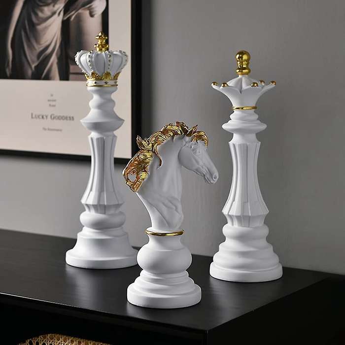 3Pcs Resin Chess Pieces Accessories Retro Aesthetic Room Decor for Interior Home Decor Chessmen Scul