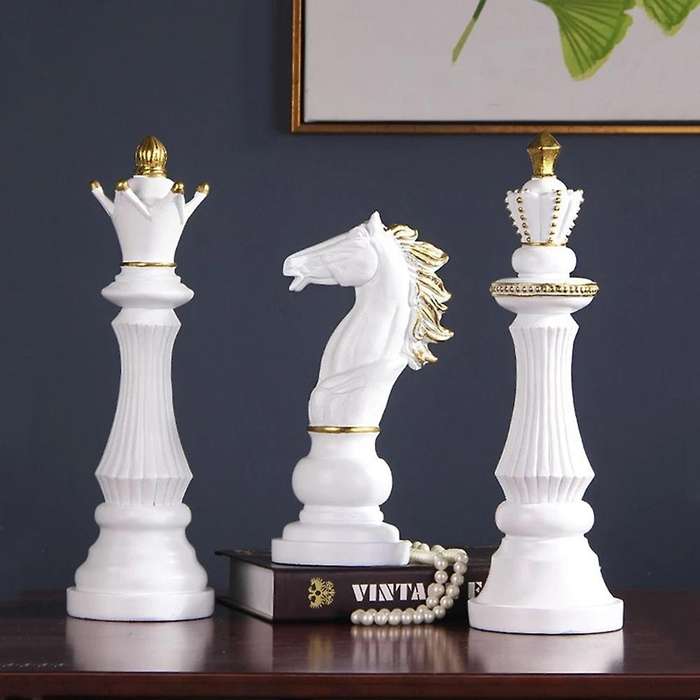 3Pcs Resin Chess Pieces Accessories Retro Aesthetic Room Decor for Interior Home Decor Chessmen Scul