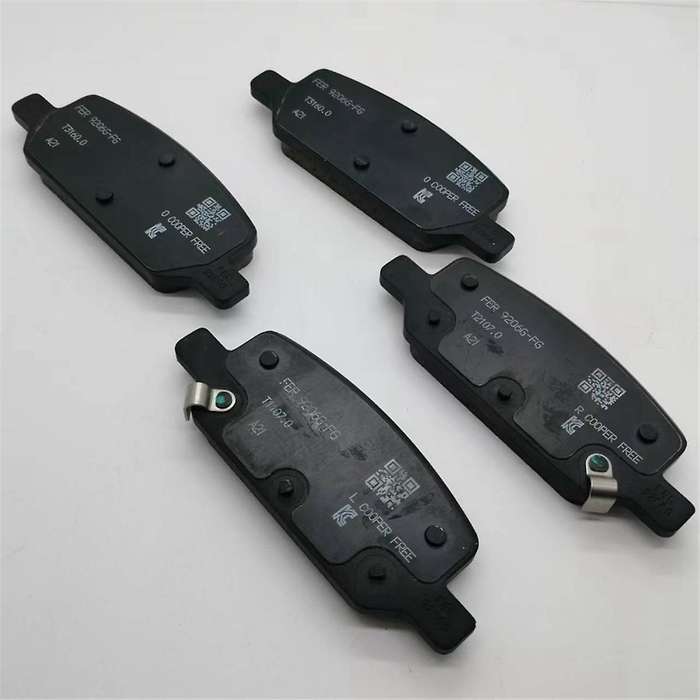 4 Pcs Automobile Rear Brake Pad for Model 3 8008244-00-B Parts