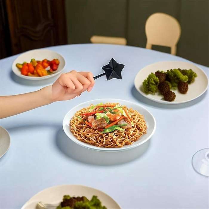 4pcs Salt and Pepper Shaker Magic Wands Duo Salt / Pepper