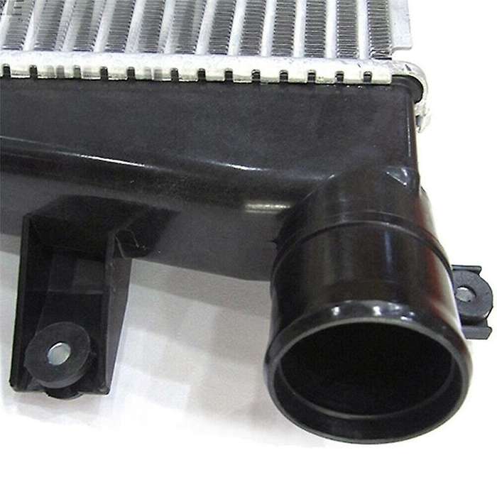 for Triton L200 2.5L 2.8L 4D56 4M41 Intercooler MN135001