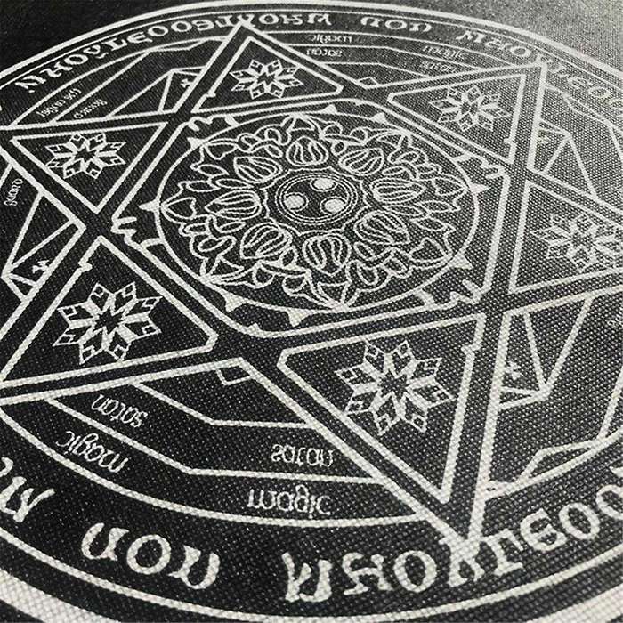 G Style Tarot Card Tablecloth Non-Woven Beautiful Pattern Tablecloth