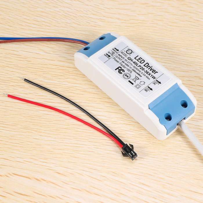 LED Driver 20-36W TransCompatiblemer Driver DC 60-120V AC 85-277V high quali