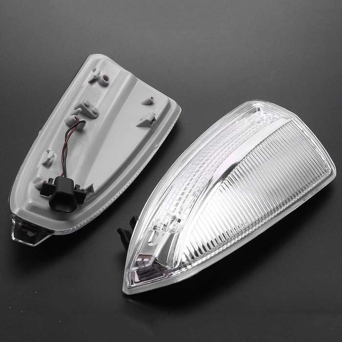Left / Right W204 Door Rear View Mirror Side Mirror Turn Signal Lights Lamps for for Ml Class C-Cla