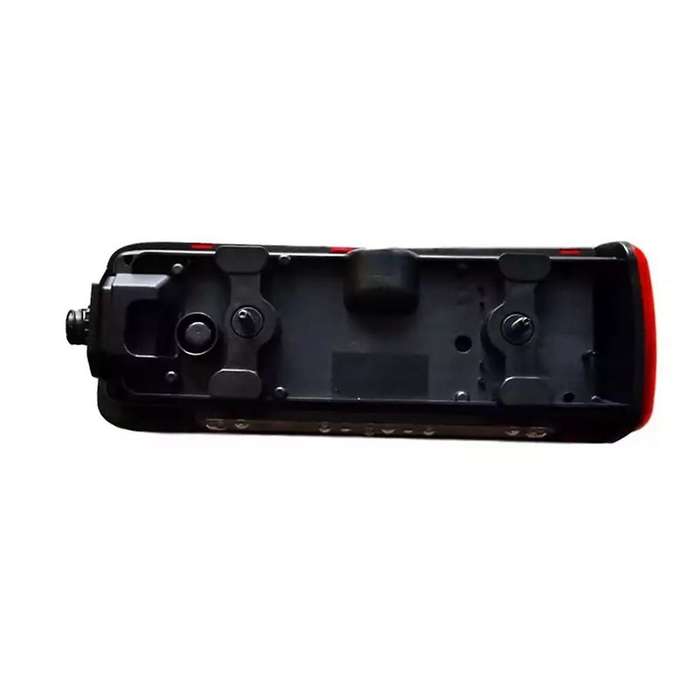 Left Rear Brake Signal Light 24V LED Tail Lamp 82483074 for Trucks Series FM450 FM460 FMX500