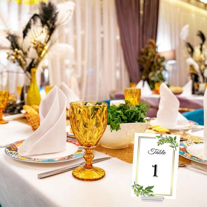 Acrylic Stands Clear Place Card Holders with Card (12 Pieces)