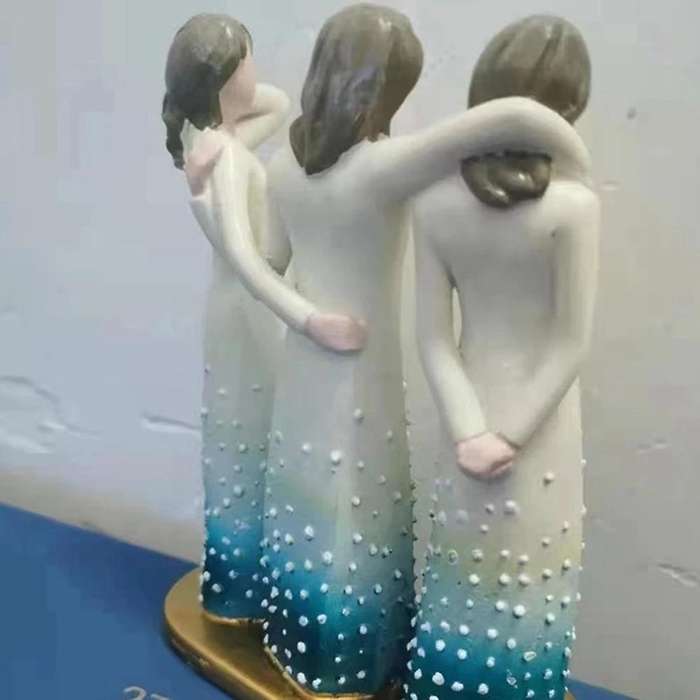 By My Side Sculpted Hand-painted Figure Resin Ornament for Sisters