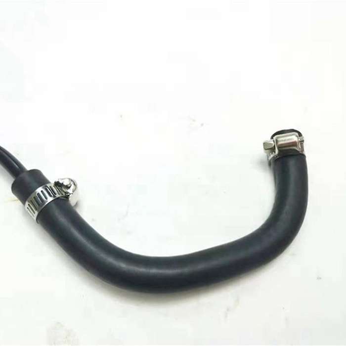 Radiator Water Tank Backwater Hose Cn118c012aa for Ford Fiesta