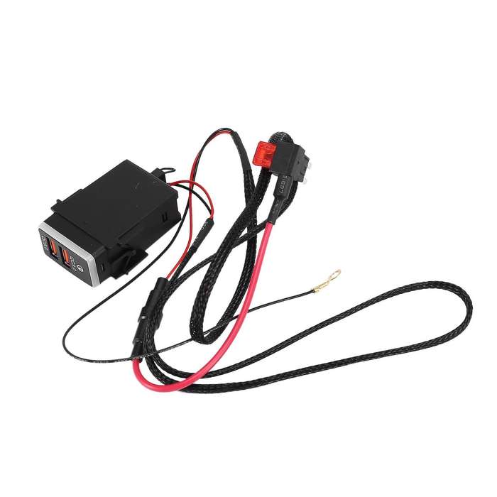 Car Usb Charger for Nissan Patrol Y62 2013 2014 2015 2016 2018 2020