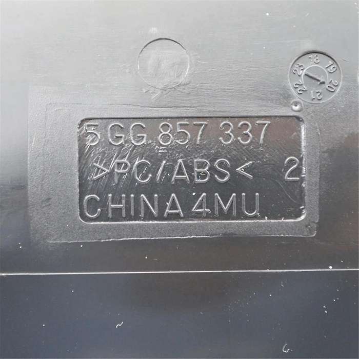 5GG857337 for Golf MK7 Black Piano Paint Interior Center Ashtray Trim Cover Storage Compartment Asht