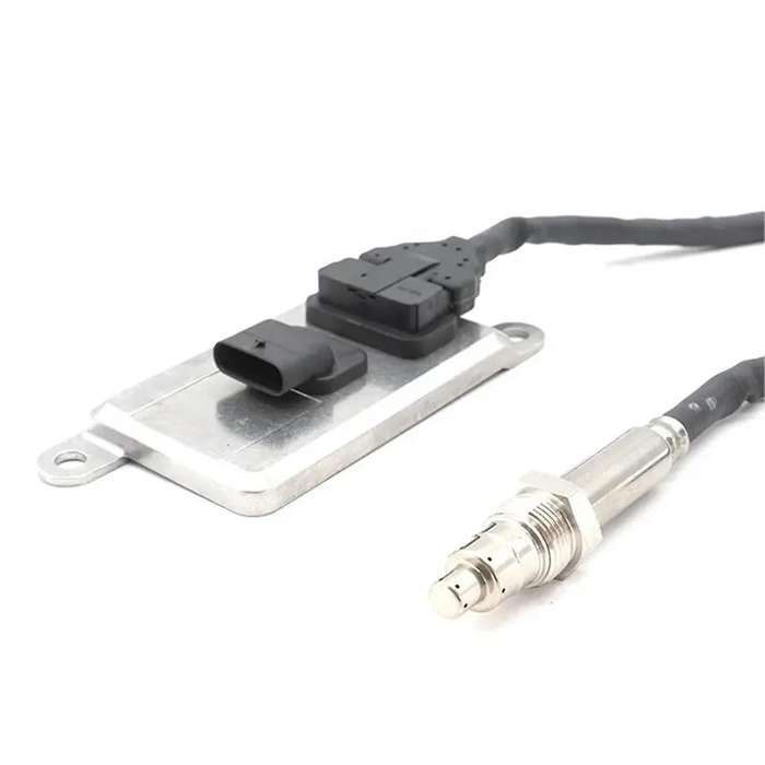 5WK96626A NOX Sensor 24V Nitrogen Oxygen Sensor for Truck CF65 CF75 CF85 XF105 2011650 1793380 1836