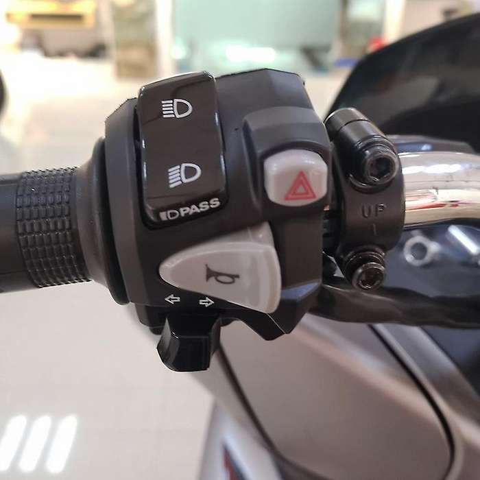 7/8inch 22mm Motorcycle Handlebar Control Switch Turn Signal Switch Button for 125 PCX150 2018 2019