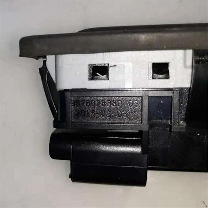 9676028380 Trunk Switch Back Door Switch Back Door Button for 3008 5008 RCZ C3 C4 C5 DS5 DS6