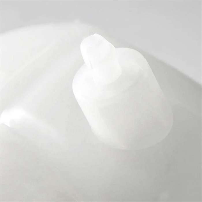 A2215000349 Coolant Expansion Overflow Tank Bottle Cooling System Auxiliary Kettle for W216 W221 CL5