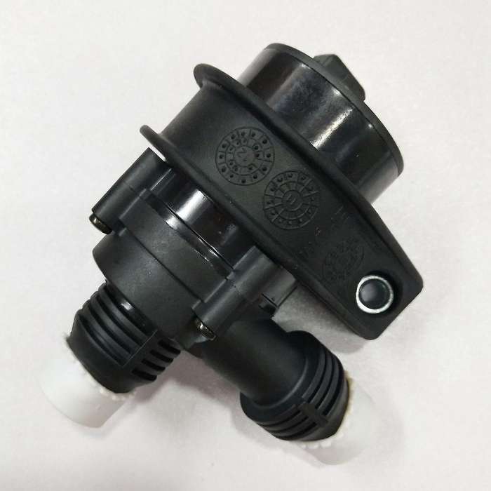 Additional Water Pump Heater System Fits for - X5 E67 E66 E65 E61 E60 E53 E39 E38 1995-2010 64116922