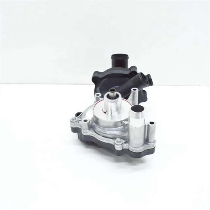 Auto Engine Water Pump Assembly for A6 A8 079121010D Parts